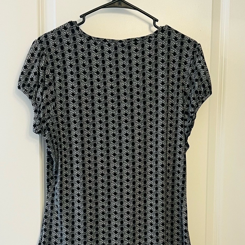 Chic Black And White Patterned Tops - image 5